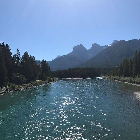 Wanna Get Away This Summer And Fall At The Crossing Канмор Экстерьер фото